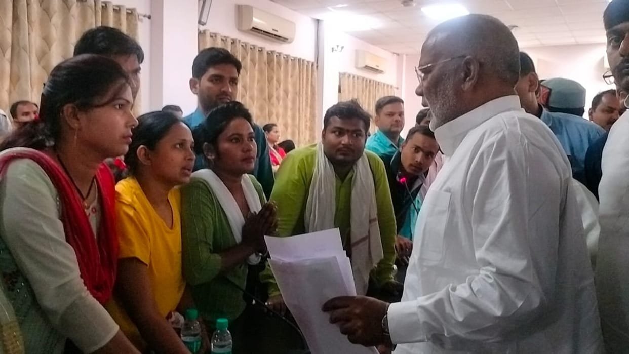 69000 teacher recruitment: Candidates left out of reservation discrepancy met Swatantradev, the in-charge mini