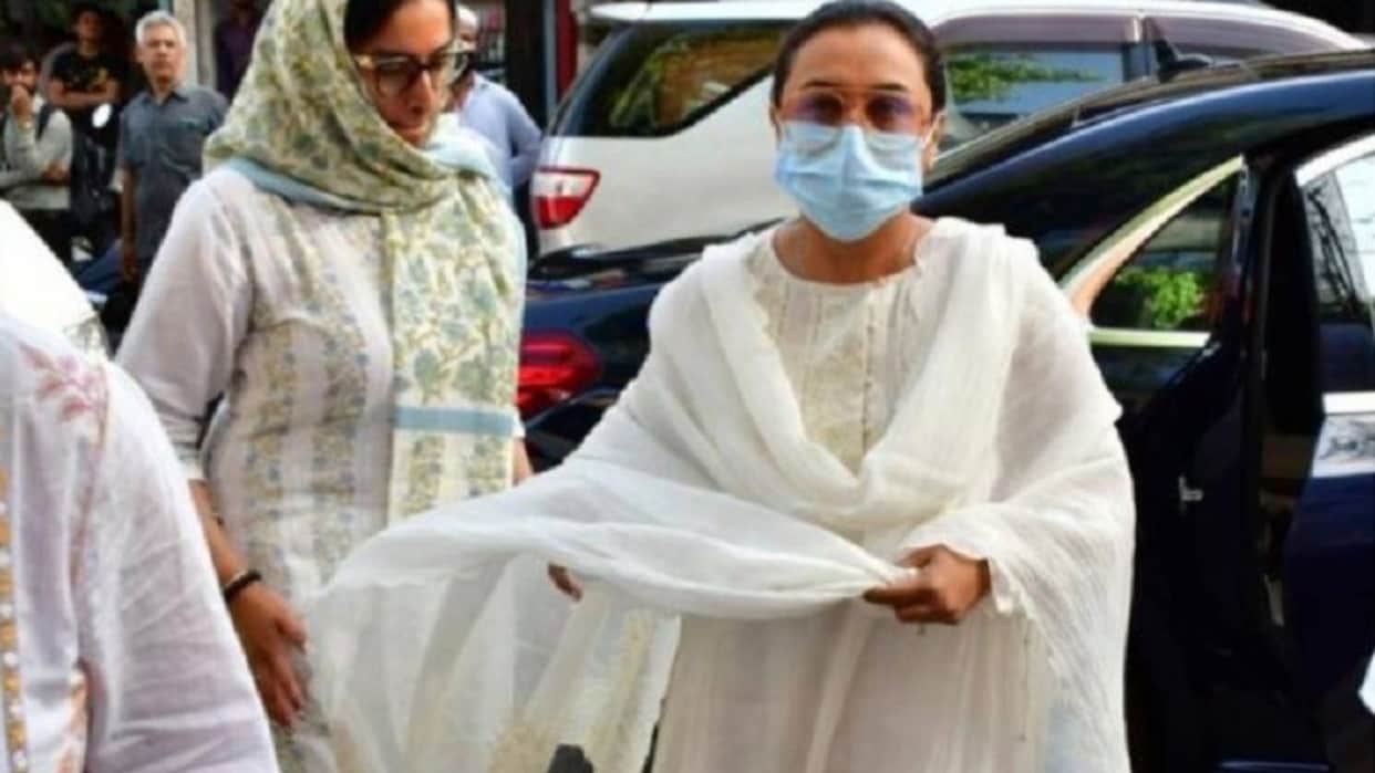 Pradeep Sarkar Funeral rani mukerji deepika padukone vidya balan dia mirza Neil Nitin Mukesh attend last rites