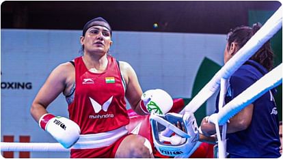 National Boxing Championship: स्वीटी और पूजा प्री क्वार्टर में, मनीषा और स्नेह भी अंतिम-16 दौर में पहुंचीं Sweety and Pooja in National Boxing Championship pre-quarters, Manisha and Sneh also reach last-16 round