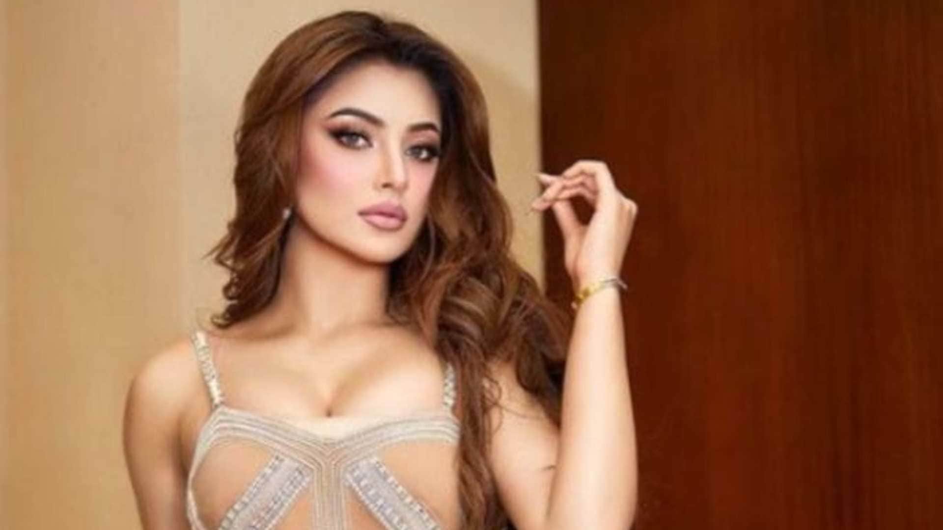 After Sonali Kulkarni Urvashi Rautela made an objectionable statement about women watch video