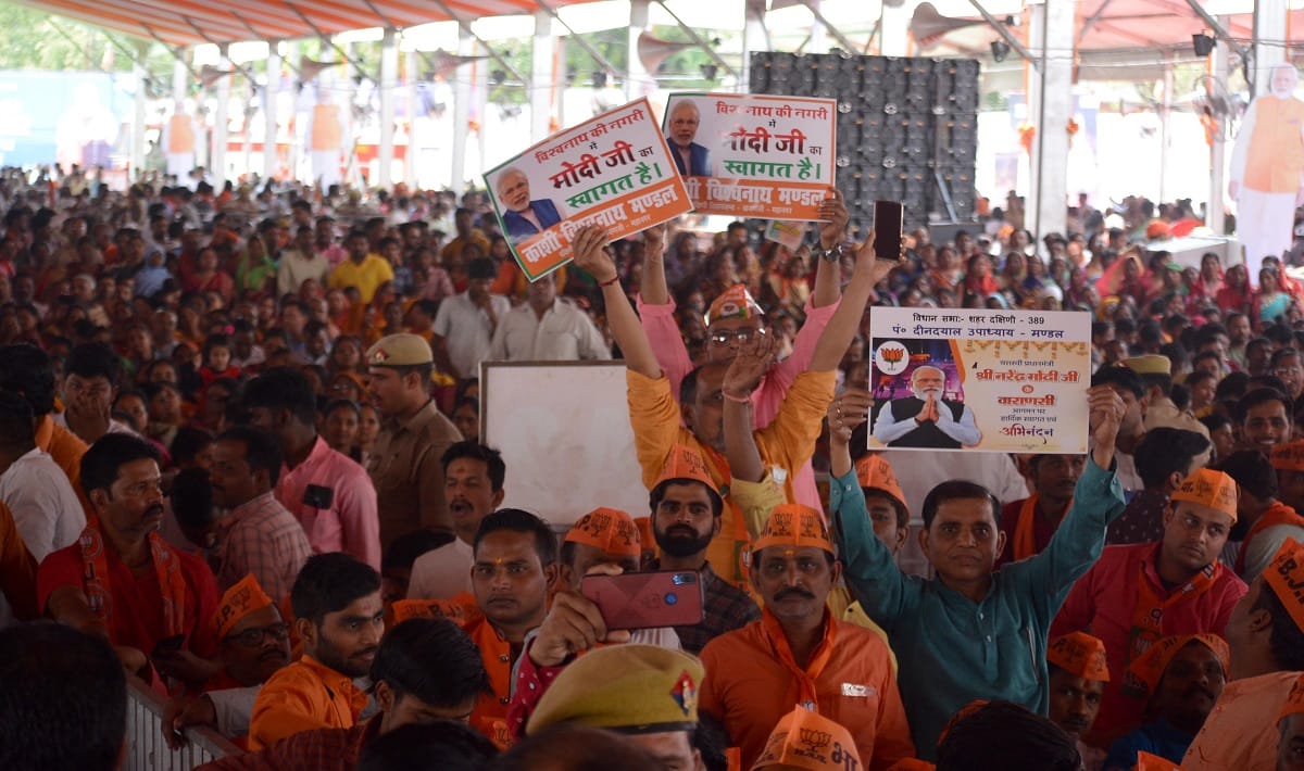 PM Modi Varanasi Visit in pictures slogans of Har Har Mahadev and Modi Modi in Rally