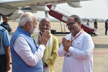 PM Modi prepared ground for UP nagar nikay chunav in Varanasi on social equation