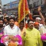 मां श्रृंगार गौरी के दर्शन-पूजन के लिए जाते भक्त