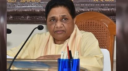 Mayawati reviews the preprations for UP Nikay Chunav 2023.