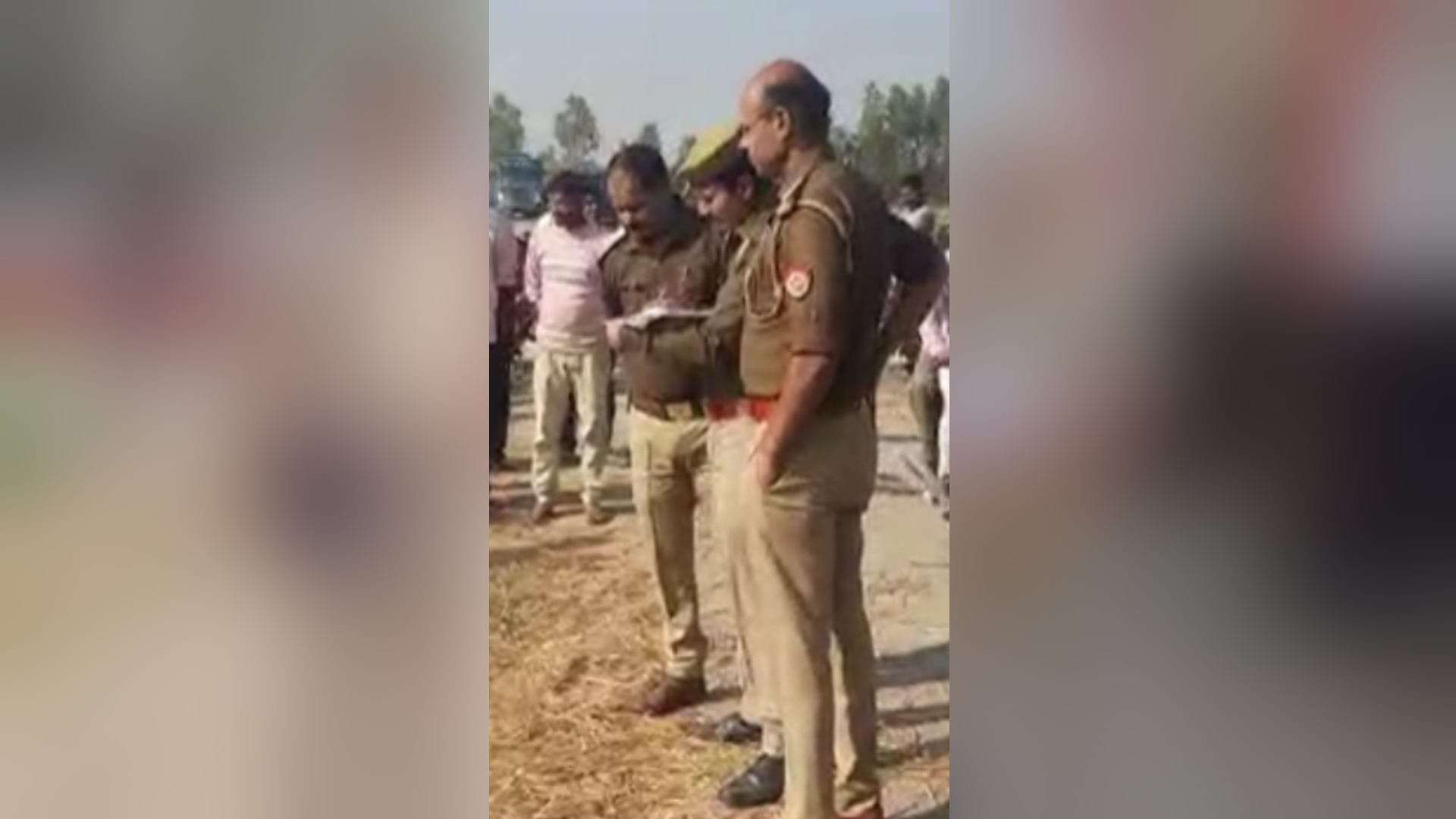 Bijnor News: woman caught her husband with girlfriend near hotel and see photos