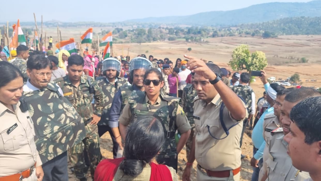 Chhattisgarh Villagers Protest Against Aluminum Plant With In Ambikapur