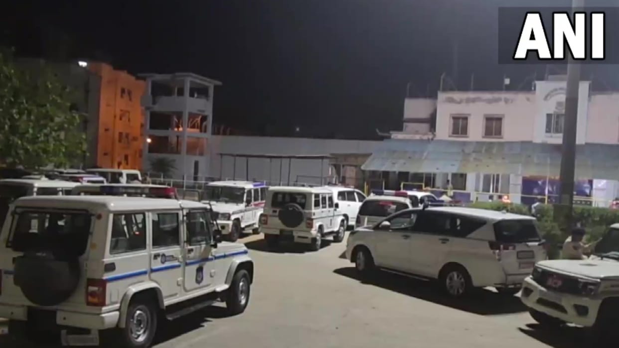 Gujarat Police carries out inspection in all jails in state news in hindi