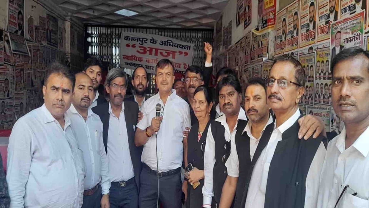 Kanpur: Advocate intensify agitation, all work stopped from today