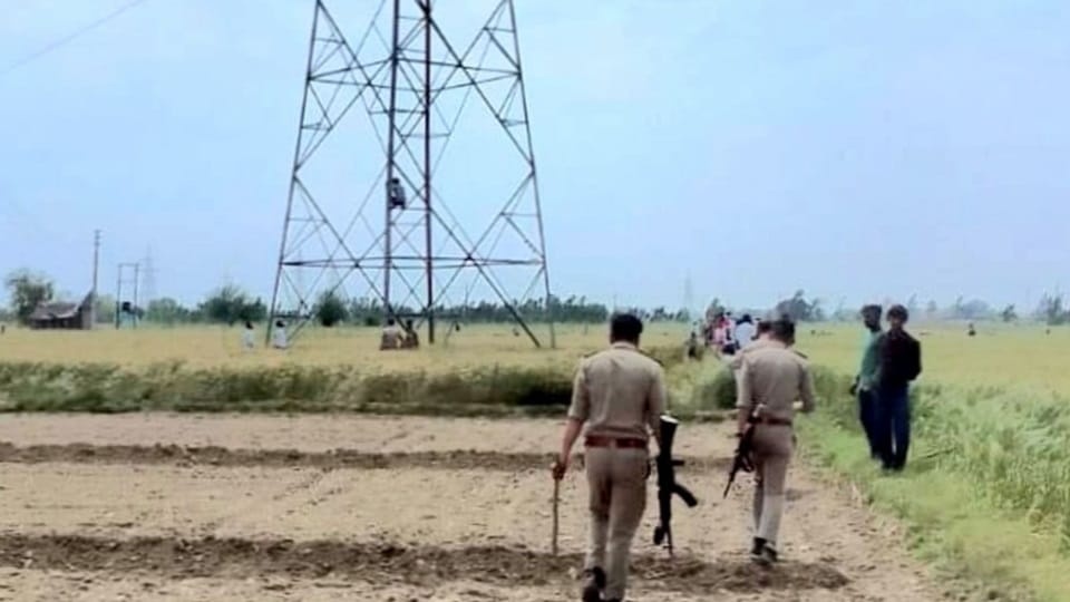 young man climbed on the high tension tower after his wife did not come from maternal home in budaun