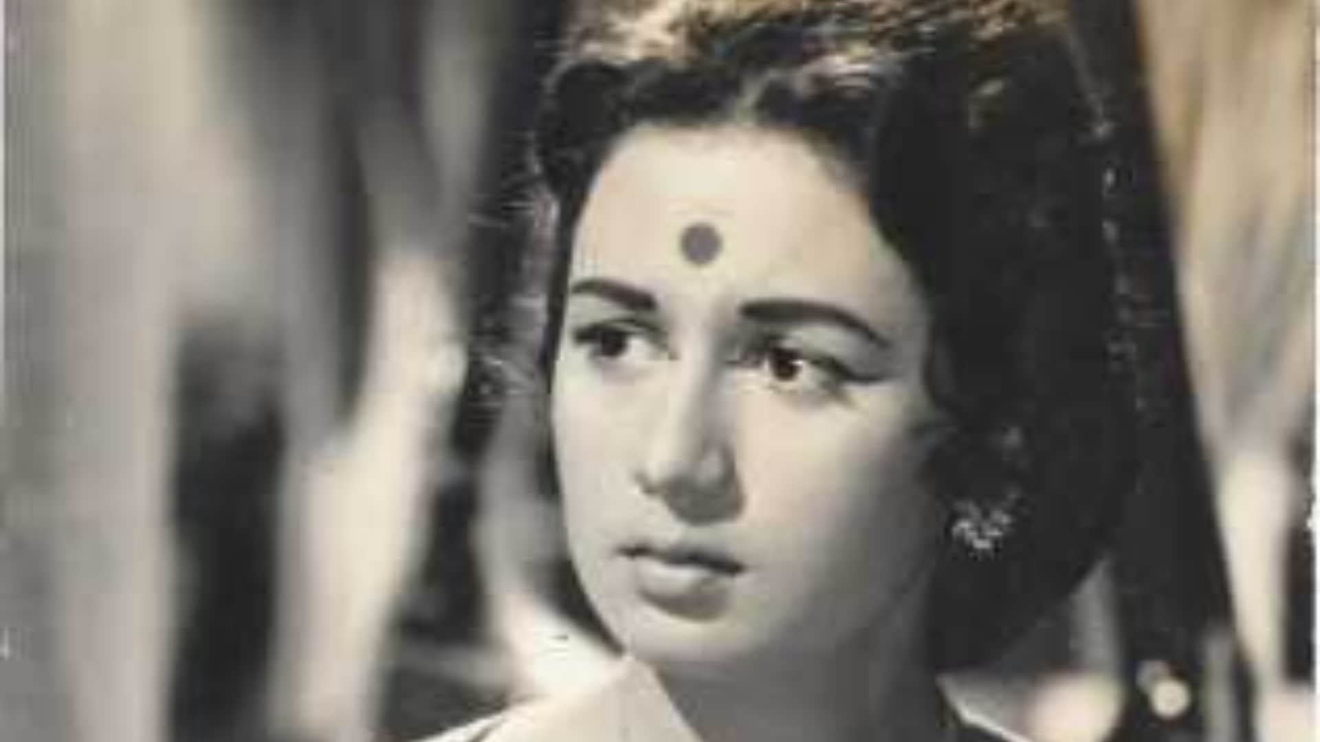 Nanda Death anniversary special story know about actress career and love life Char Diwari Prem Rog