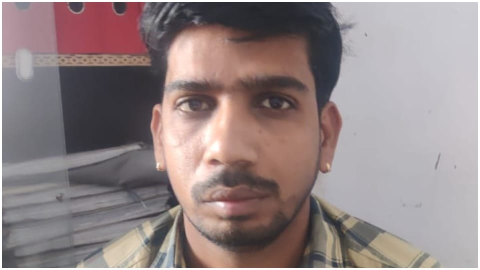 Patwari arrested red handed taking bribe of 6 thousand in Jodhpur  Rajasthan ACB