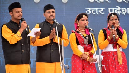 Nirankari Saint Samagam: Sudiksha Mata taught the way of living, gave the message to paint in the color of dev