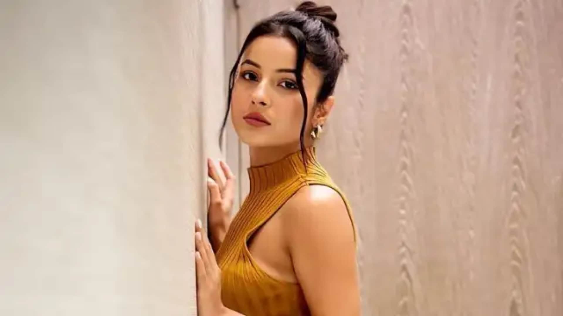 Desi Vibes With Shehnaaz Gill Promo Actress Ask Question To Suniel Shetty about Rising in price of PopCorn