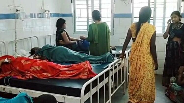 Road Accident: औरंगाबाद में भूतना मेले से लौट रहे ट्रैक्टर में ट्रक ने मारी टक्कर, एक की मौत, 10 से अधिक घायल