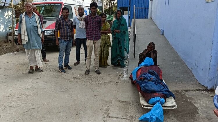 Bihar Accident: बेगूसराय में तेज रफ्तार वाहन ने बाइक सवार महिला को कुचला, अस्पताल ले जाते वक्त रास्ते में मौत