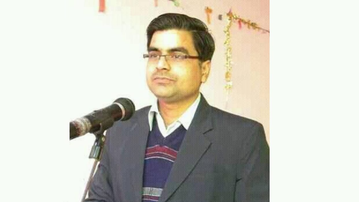 Media felloship to Amar Ujala chief reporter Chandrabhan Yadav.