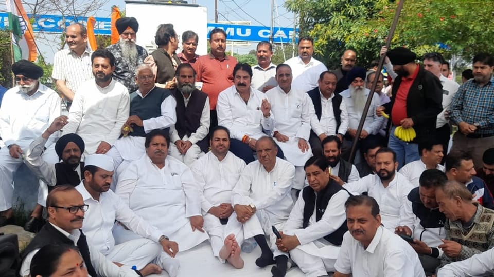 jammu kashmir congress observes Satyagraha to protest against disqualification of Rahul Gandhi as MP