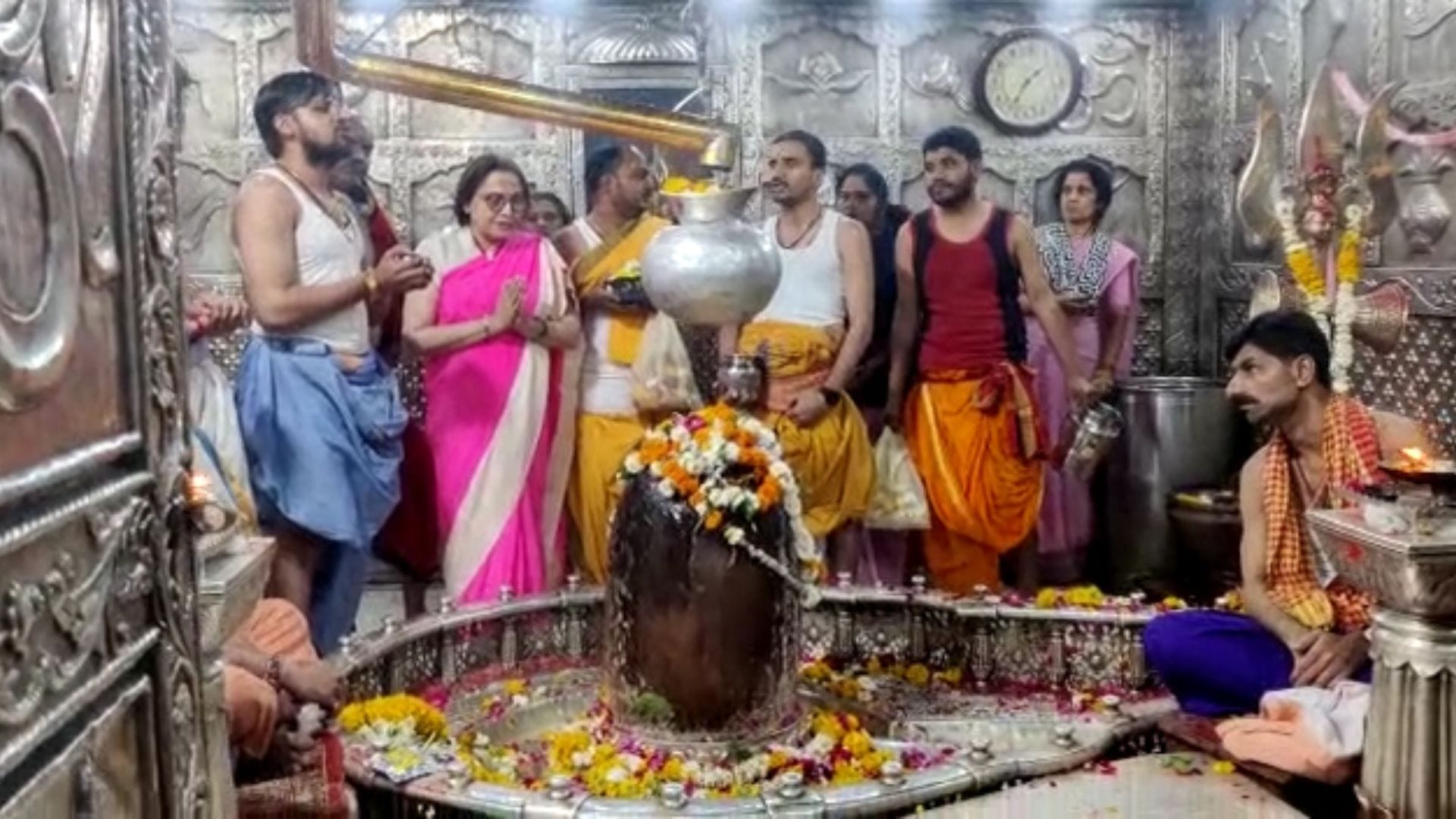 Filmy Wrap Vivek Agnihotri Parineeti Chopra Raghav Chadha Jaya Prada Nawazuddin Siddiqui Rakhi Sawant Salman
