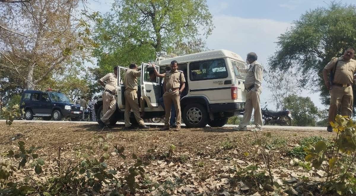 Border dispute of UP and MP Police, dead body lying for five hours, many marks of injuries on the body