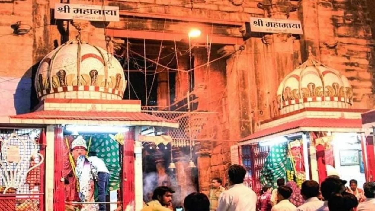 Mahamaya-Mahalaya Temple Collectors offer liquor on the Ashtami of Navratri in Ujjain
