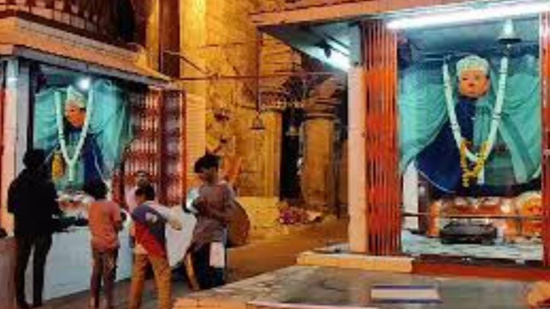 Mahamaya-Mahalaya Temple Collectors offer liquor on the Ashtami of Navratri in Ujjain