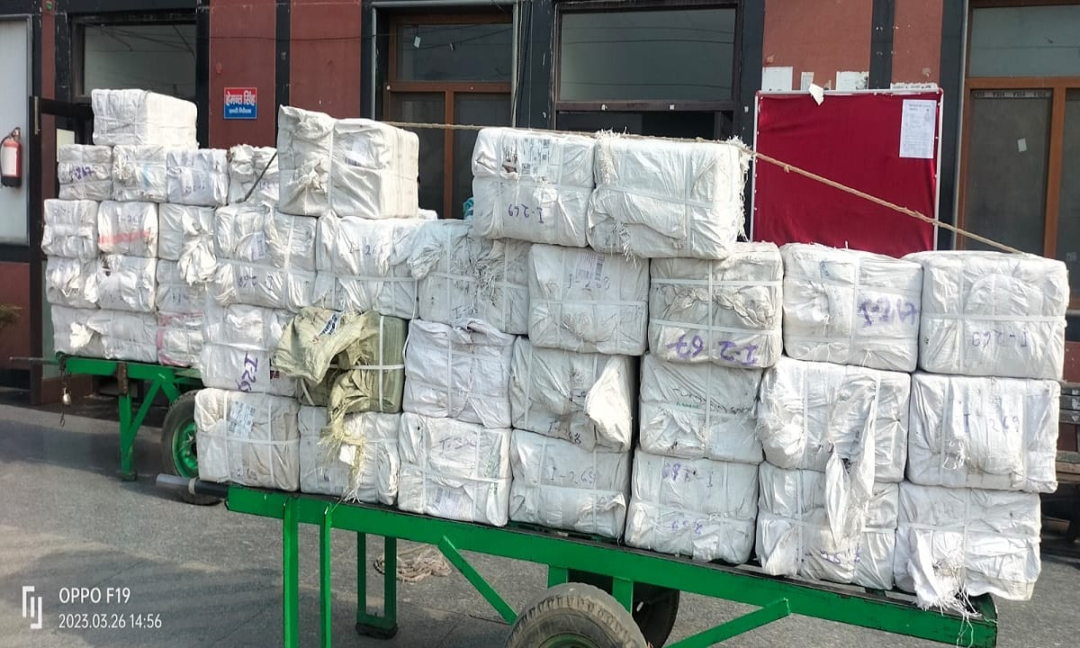 More than one lakh Viol injections seized from Vibhuti Express in varanasi