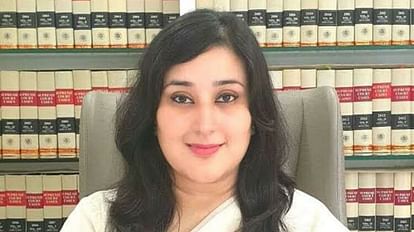 Bansuri Swaraj: सुषमा स्वराज की बेटी बांसुरी की राजनीति में एंट्री, बड़े चेहरे के रूप में उभारेगी पार्टी सुषमा स्वराज की बेटी बांसुरी