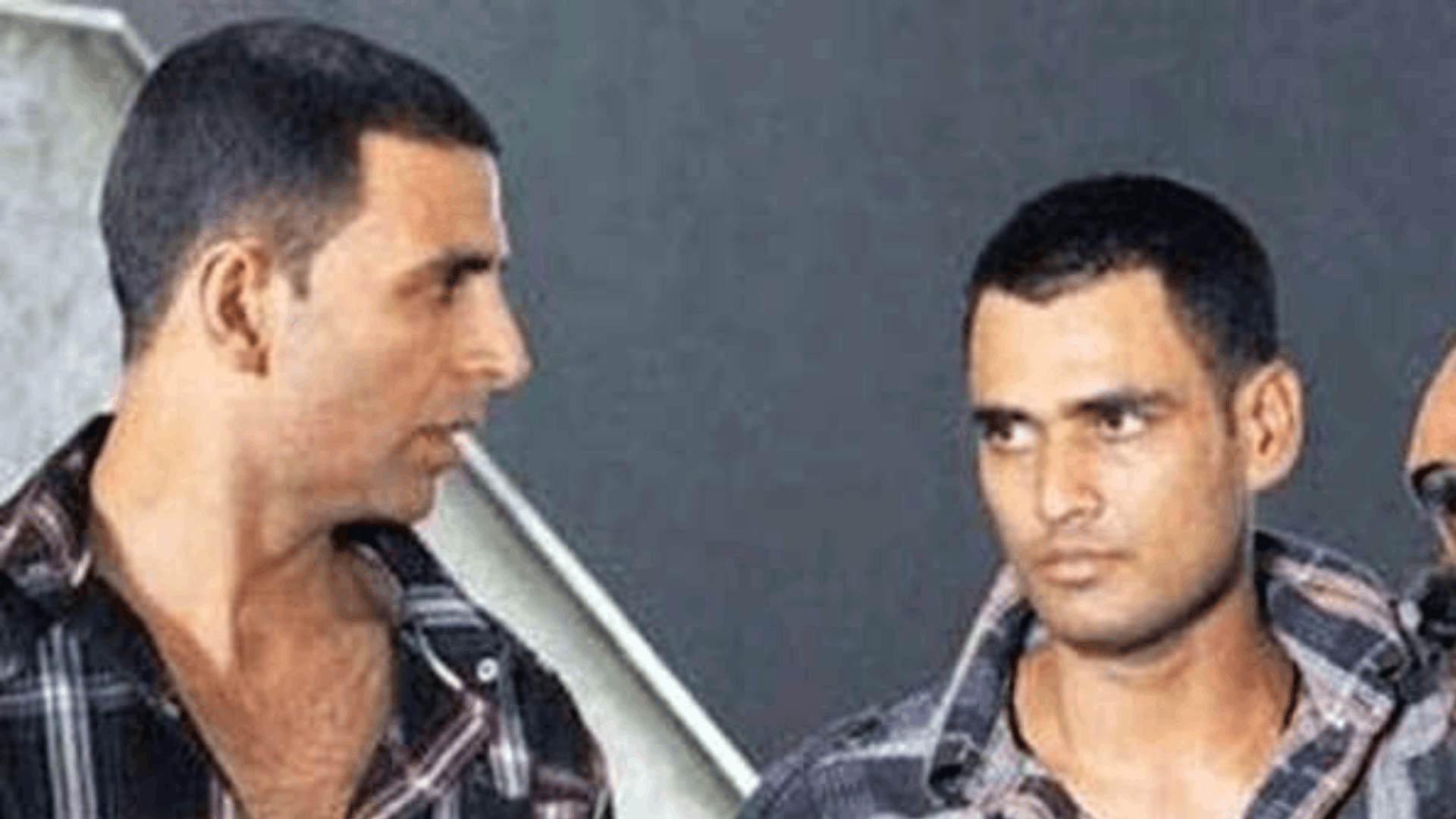 Actors who uses Body Double For Action Stunts Hrithik Roshan Salman Abhishek Bachchan shahrukh akshay kumar