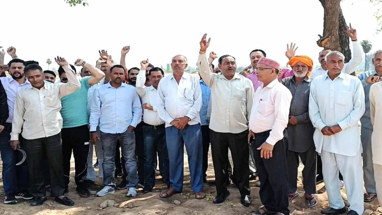 People of five villages stopped work on Baddi-Chandigarh rail line
