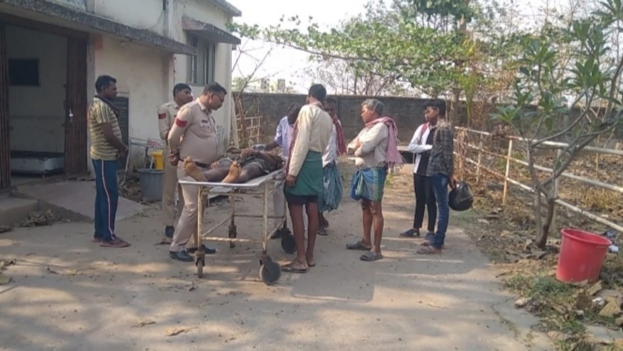 madwarani mandir pujari found dead in suspicious condition in korba