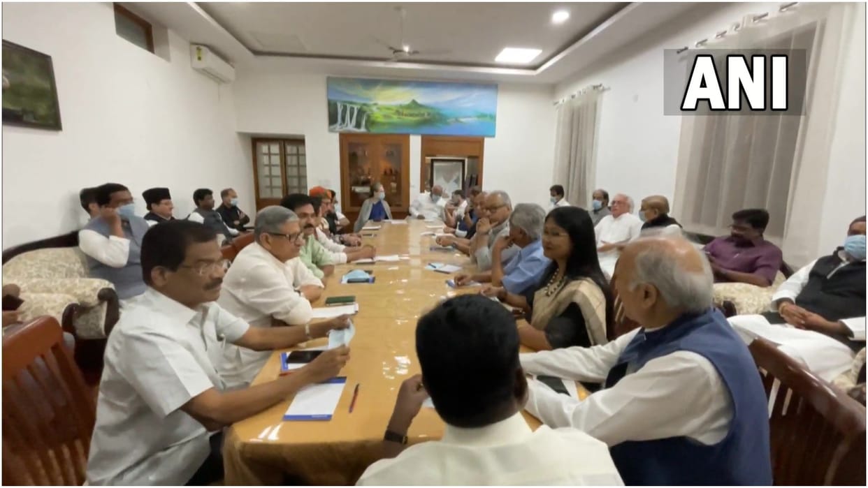 Mallikarjun Kharge Called Meeting of Opposition Parties TMC other Joins Uddhav Group Boycott angry with Rahul
