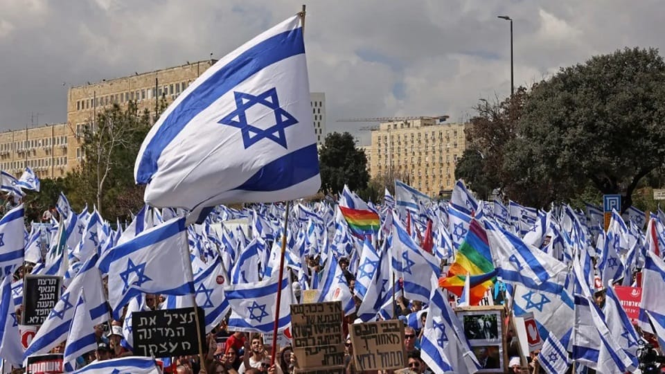 Benjamin Netanyahu withdraw his Judicial Reform Law for the time being due to Israel protests
