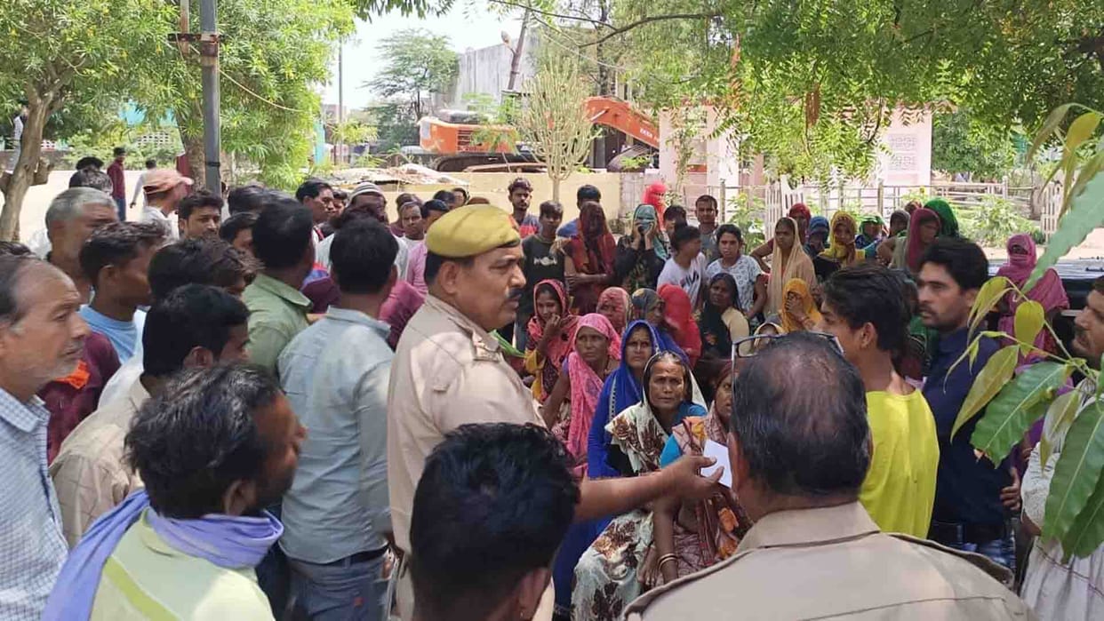 Jalaun: Accused of wrong injection and molestation, relatives beat two including pharmacist