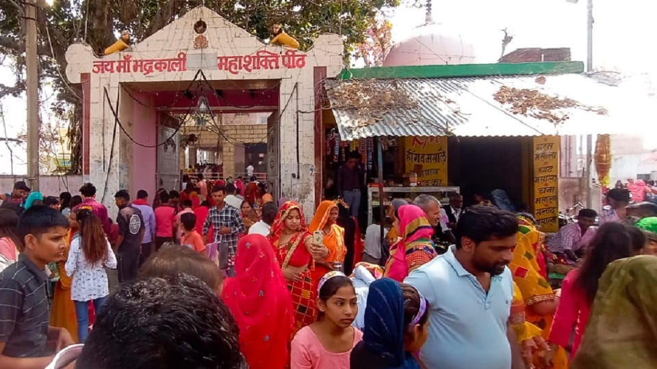 Worship of Maa Katyayani crowds of devotees thronged the temples