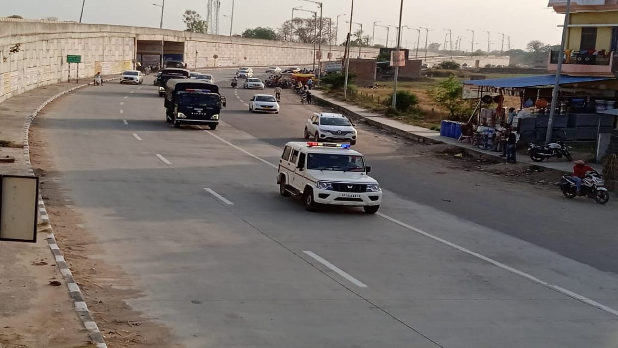 Atiq Ahmed: The policemen did not allow the closure of the Jasra gate, standing at the outer