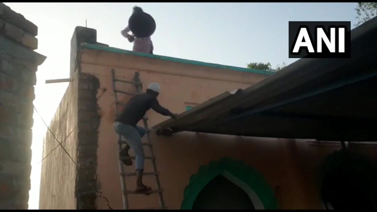 Roorkee News: police remove loudspeakers from religious places after High Court