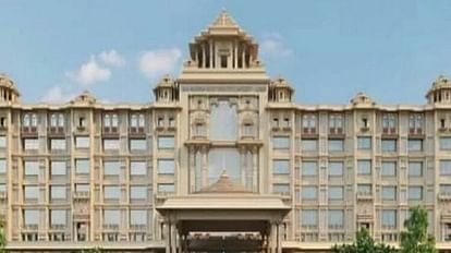 Aligarh News: स्नातक व परास्नातक की परीक्षाएं तीन अप्रैल से, हर परीक्षा केंद्र पर तैनात होगा पुलिस फोर्स राजा महेंद्र प्रताप सिंह यूनिवर्सिटी अलीगढ़