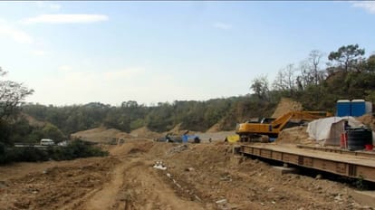 Delhi-Dehradun Expressway: तेज निर्माण में आड़े आ रहा वन्यजीव कानून, पढ़ें ग्राउंड रिपोर्ट दिल्ली-देहरादून एक्सप्रेस-वे का निर्माण कार्य