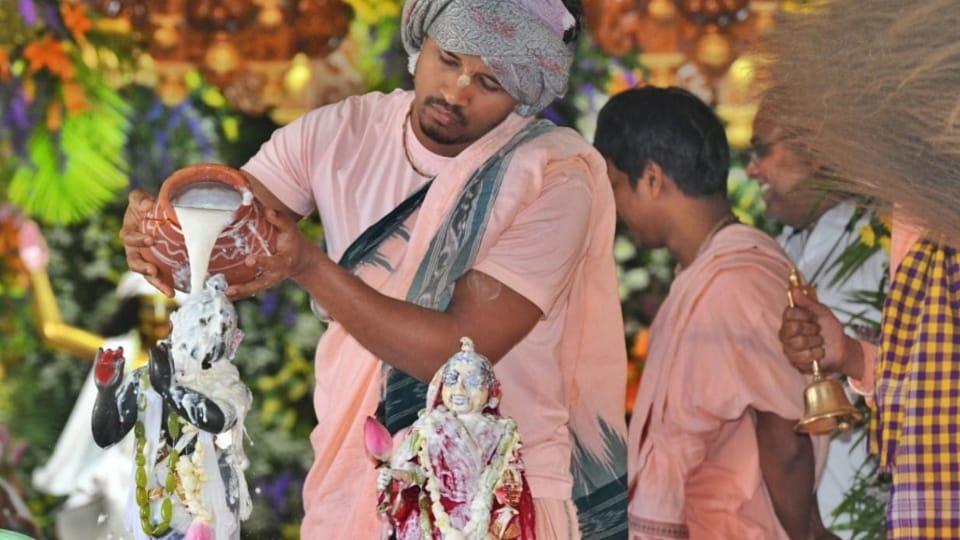 Dharma Sammelan at Shri Chaitanya Gaudiya Math of Chandigarh Sector 20