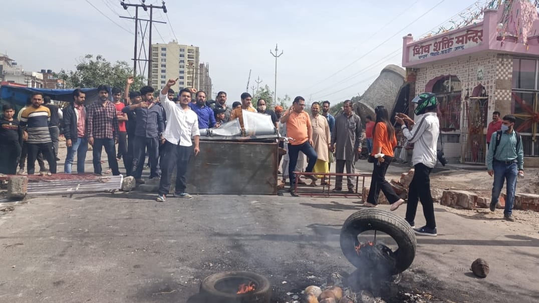 Jammu Lower Rupnagar Road people protest over anti encroachment drive on priest room adjacent to temple