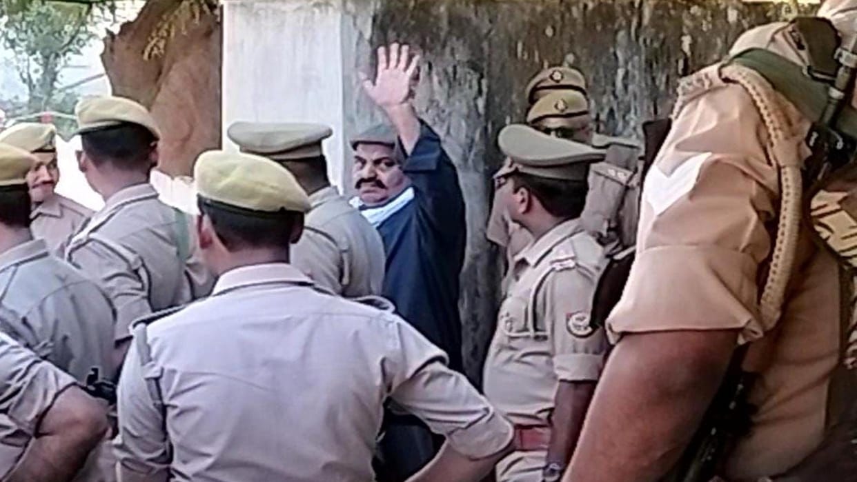 Entire area, including kachhari, turned into a cantonment, everyone is eager for the decision