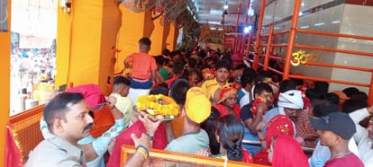 Chaitra Navratri Devotees were delighted after seeing the Kalaratri form of Maa Vindhyavasini