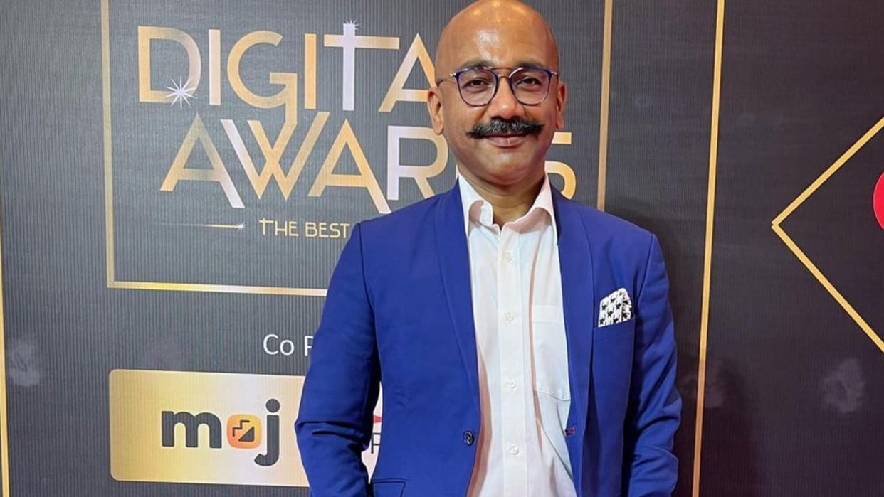 Bigg Boss voice artist vijay vikram Singh said after failure he addicted to alcohol and went into depression