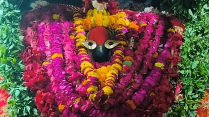 अष्टमी पर मां विंध्यवासिनी दरबार मे उमड़े श्रद्धालु