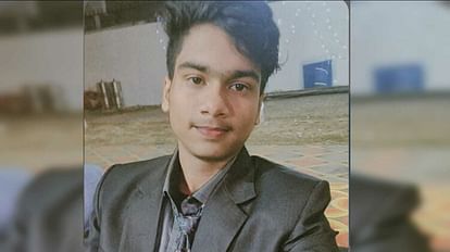 A young man who had gone to Varanasi died while taking a bath in river