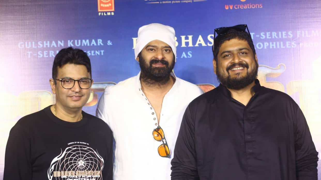 Adipurush new poster reveal on ram navami 2023 march 30 at 07 11 am Om Raut Prabhas Kriti Sanon t series