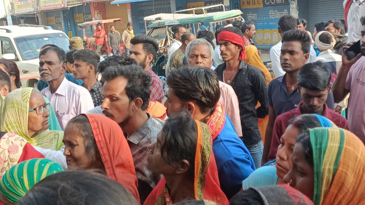 Bihar: After the death of a patient in Begusarai, relatives created ruckus in a private clinic
