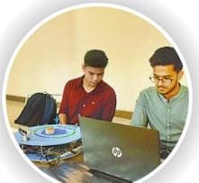 IIT BHU students made such a vacuum cleaner which will take care of children along with cleanline