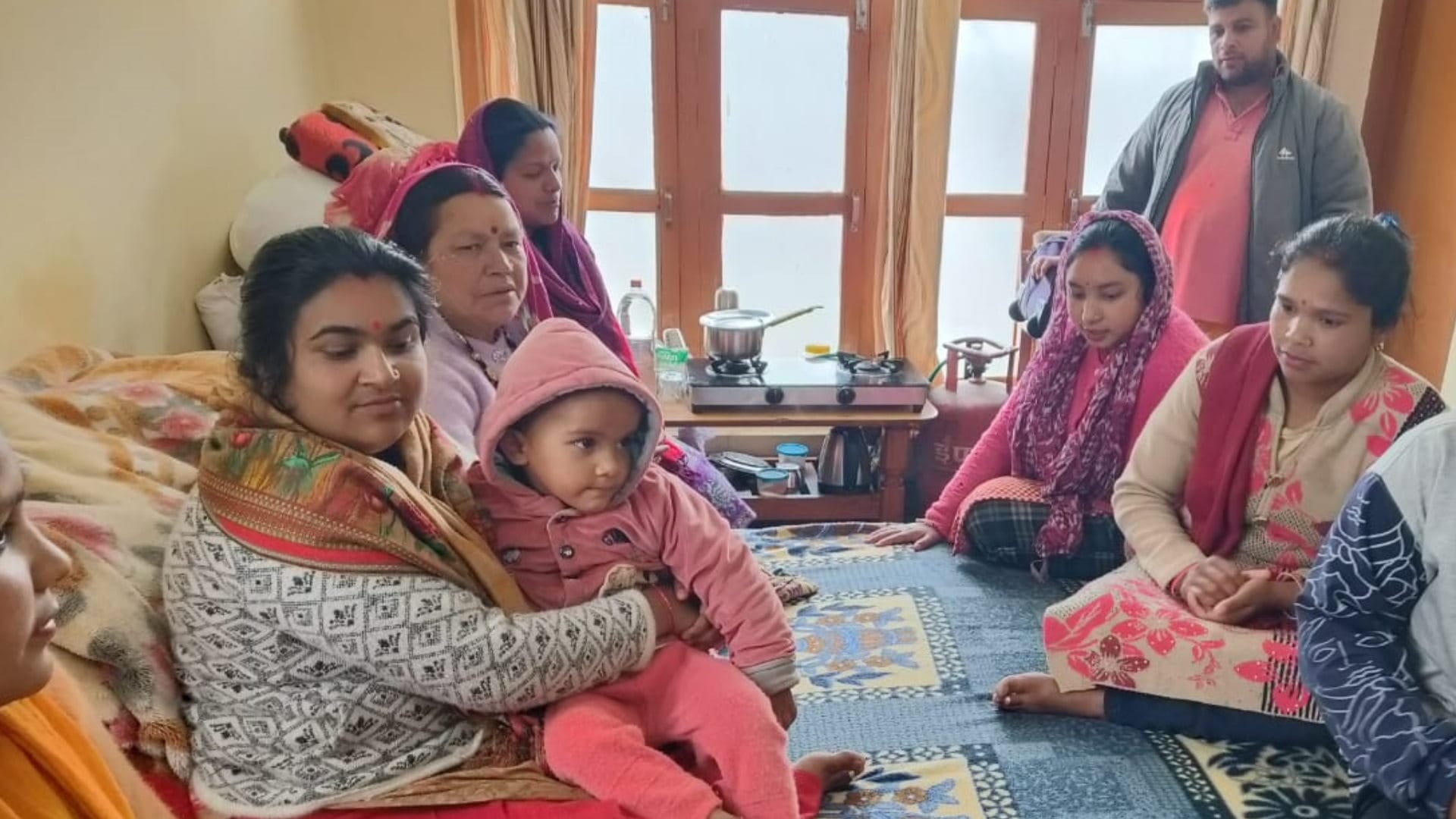 Joshimath Is sinking Eviction from hotels also crisis in front of refugees Uttarakhand news in hindi
