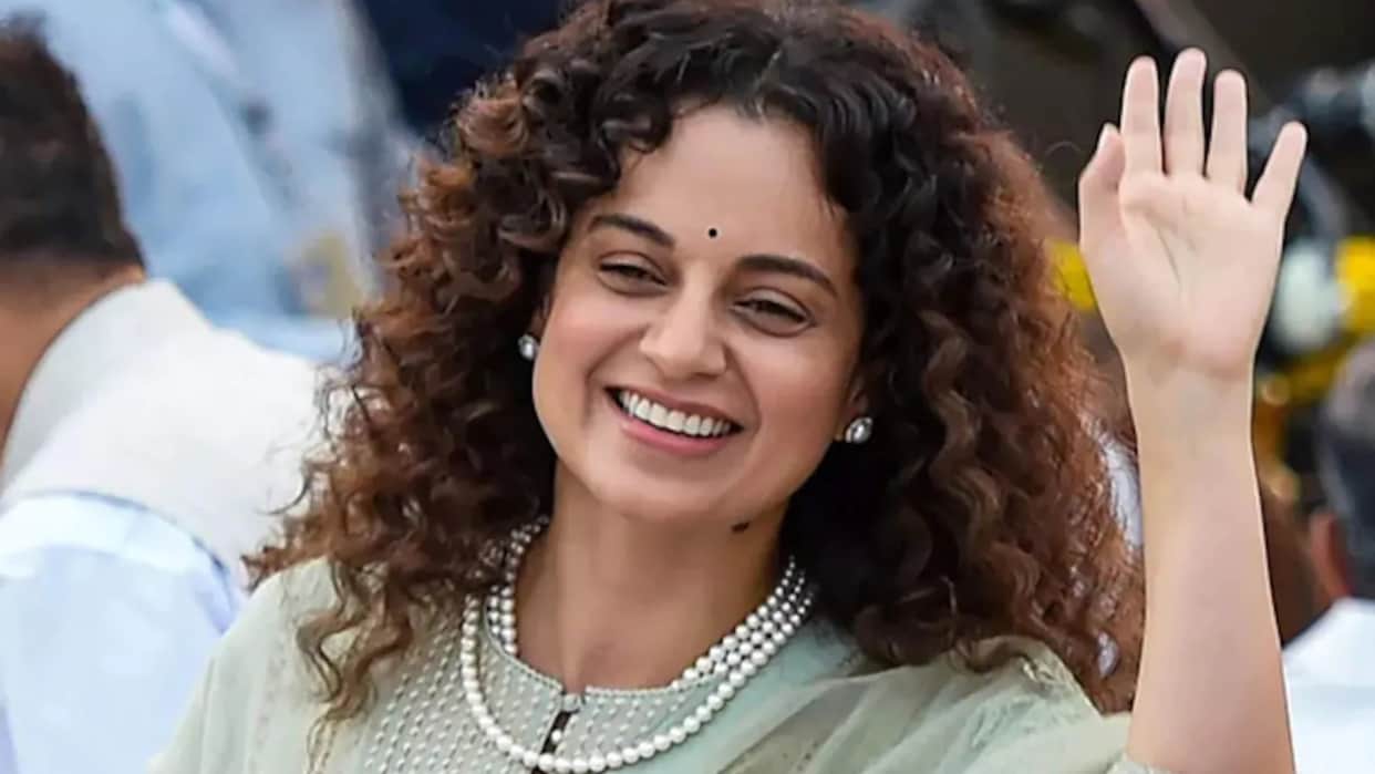 Kangana Ranaut on Priyanka Chopra Actress talk To Paparazzi For not Asking Question About Film Mafia